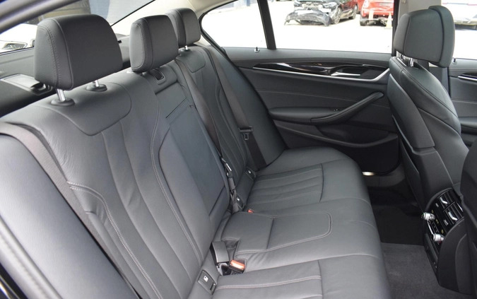 BMW Seria 5 cena 254900 przebieg: 32200, rok produkcji 2023 z Żerków małe 232